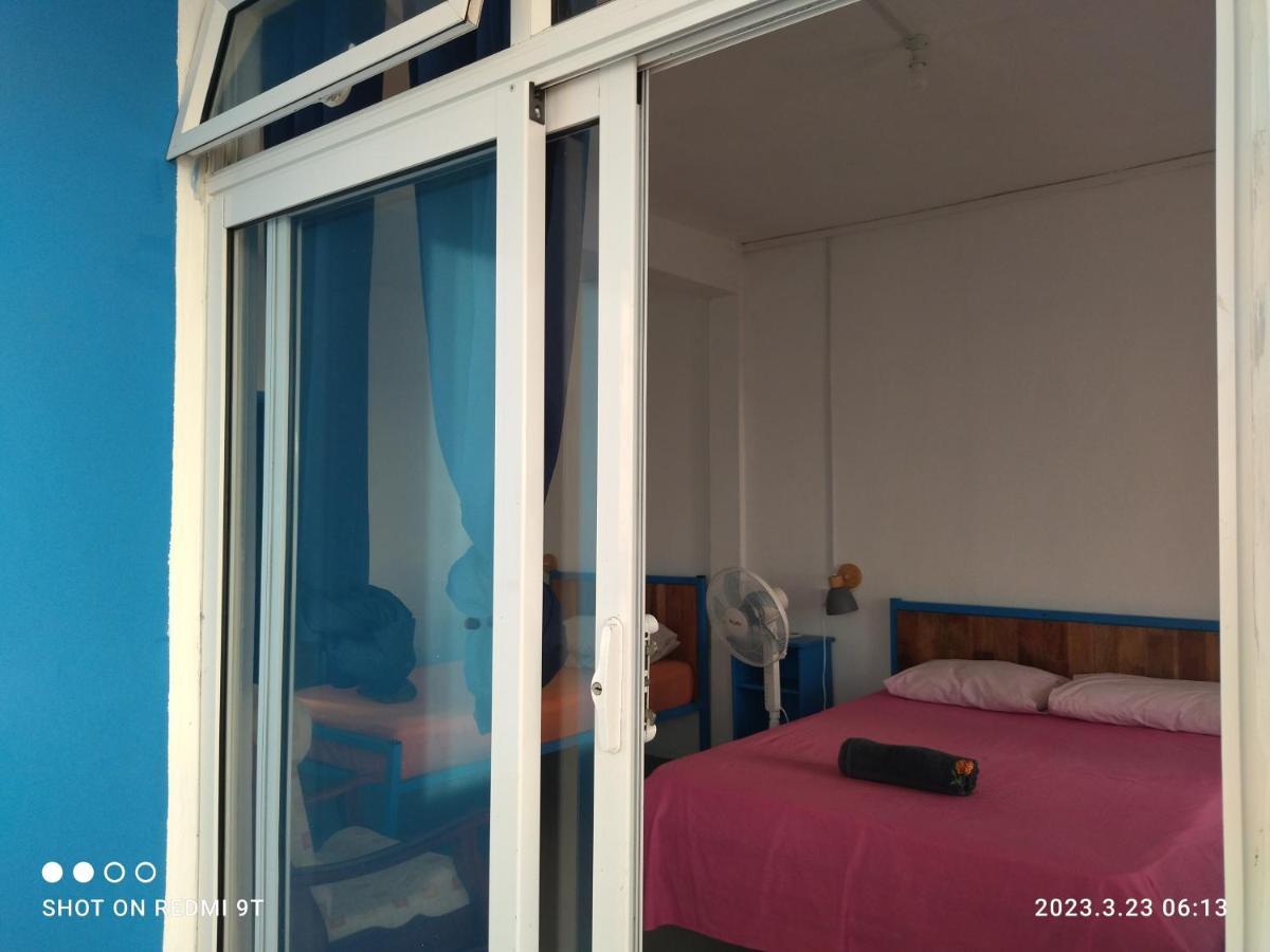 La Terrasse Hotel Port South East Bagian luar foto